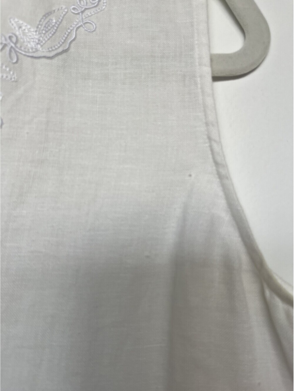 Vintage Amanda Smith Embroidered Sleeveless Blouse 100% Linen White M - Picture 3 of 6